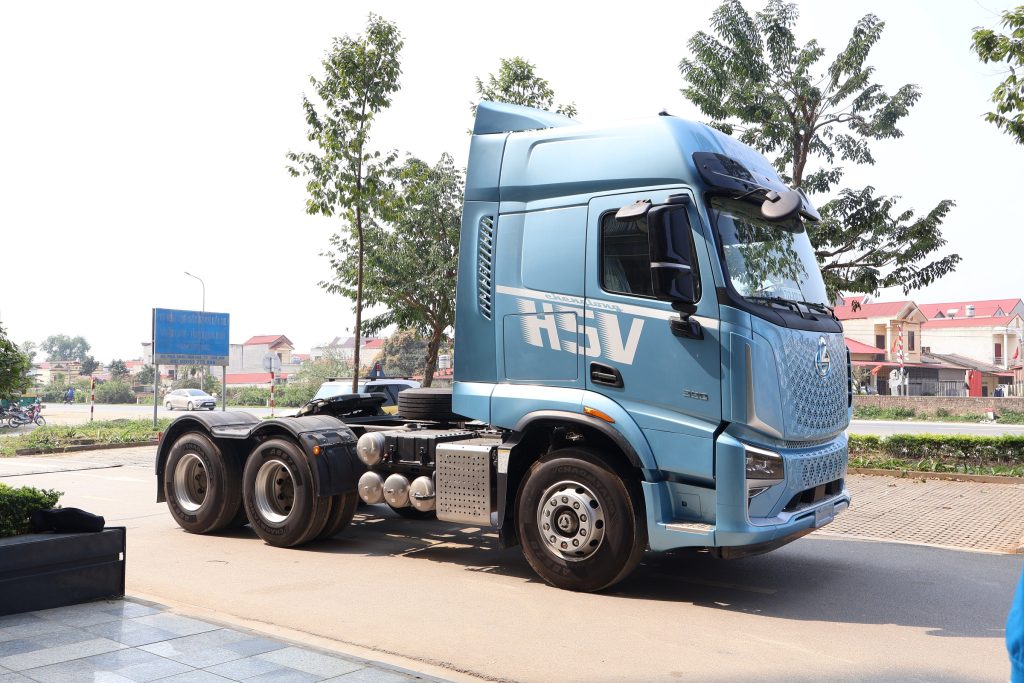 dau_keo_chenglong_390hp