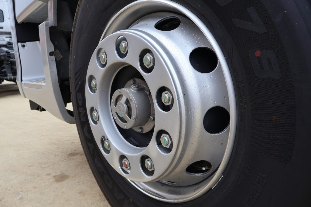 dau_keo_chenglong_390hp