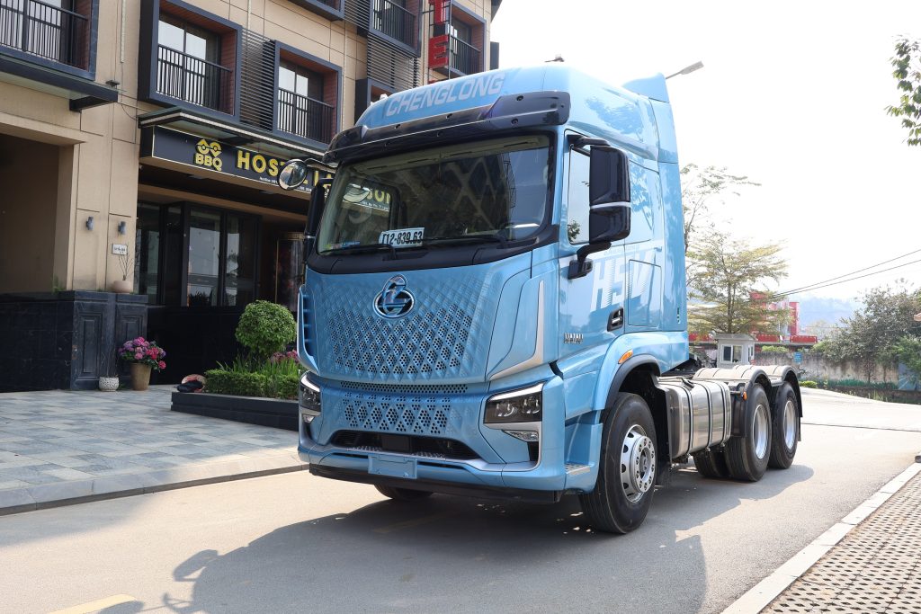 dau_keo_chenglong_390hp
